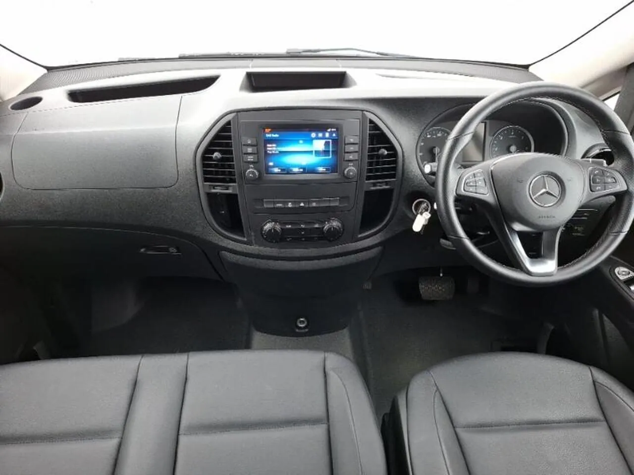 Mercedes-Benz Vito 2024 photo 3