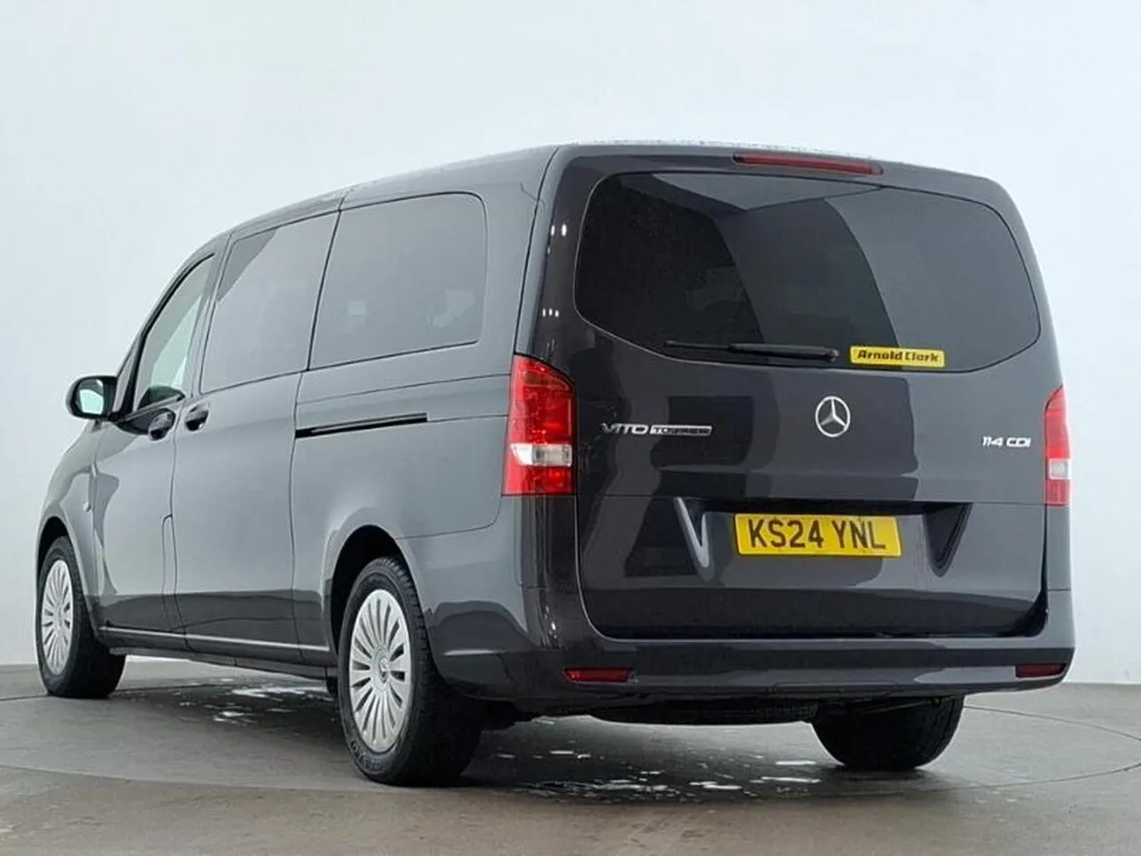 Mercedes-Benz Vito 2024 photo 2