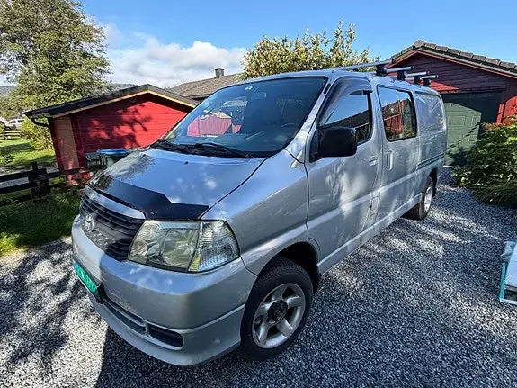 Toyota Hiace 2008 photo 2