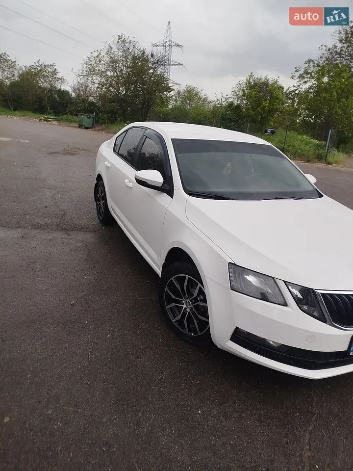 Skoda Octavia 2017 photo 2