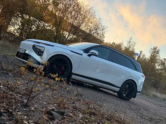 Xpeng G9