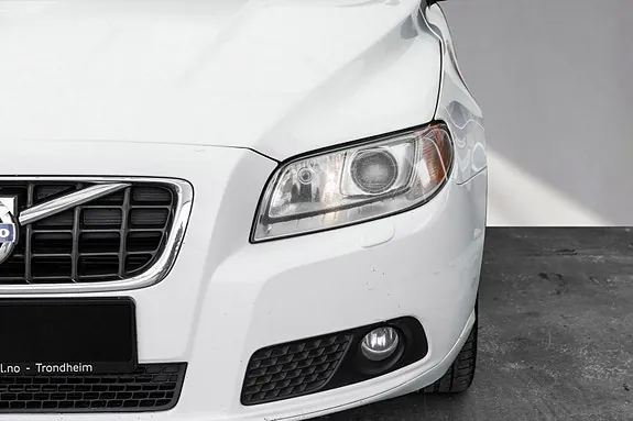 Volvo V70 2013 photo 4