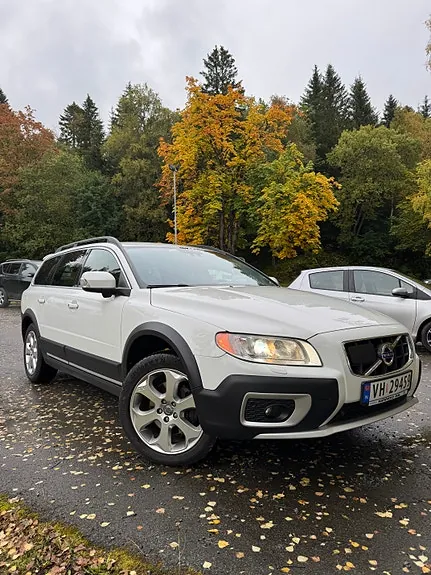 Volvo Xc70 2011 photo 2