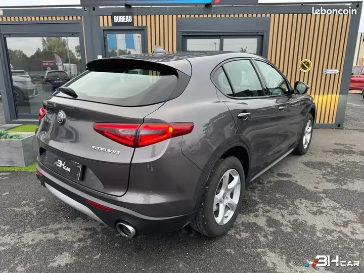Alfa Romeo Stelvio 2018 photo 5