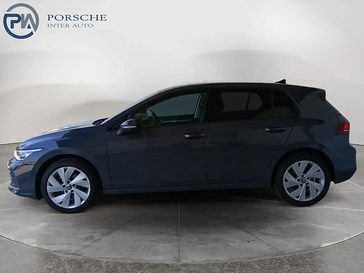 Volkswagen Golf 2026 photo 2