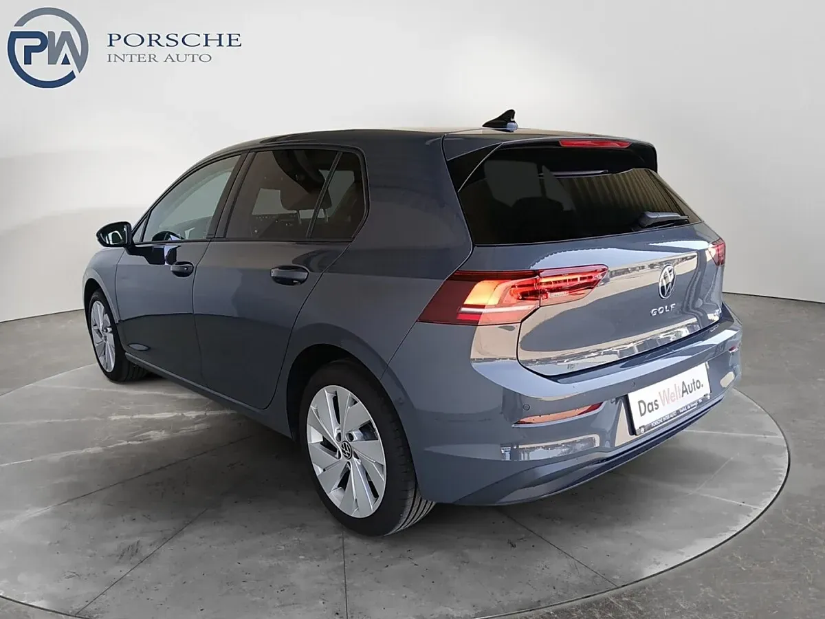 Volkswagen Golf 2026 photo 3