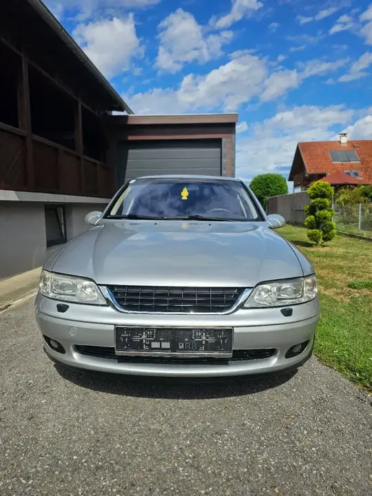 Opel Vectra 2001 photo 2