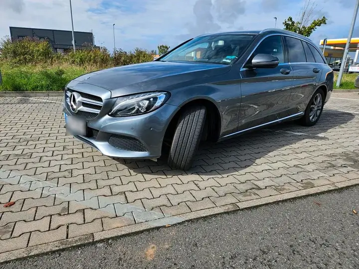 Mercedes-Benz C200