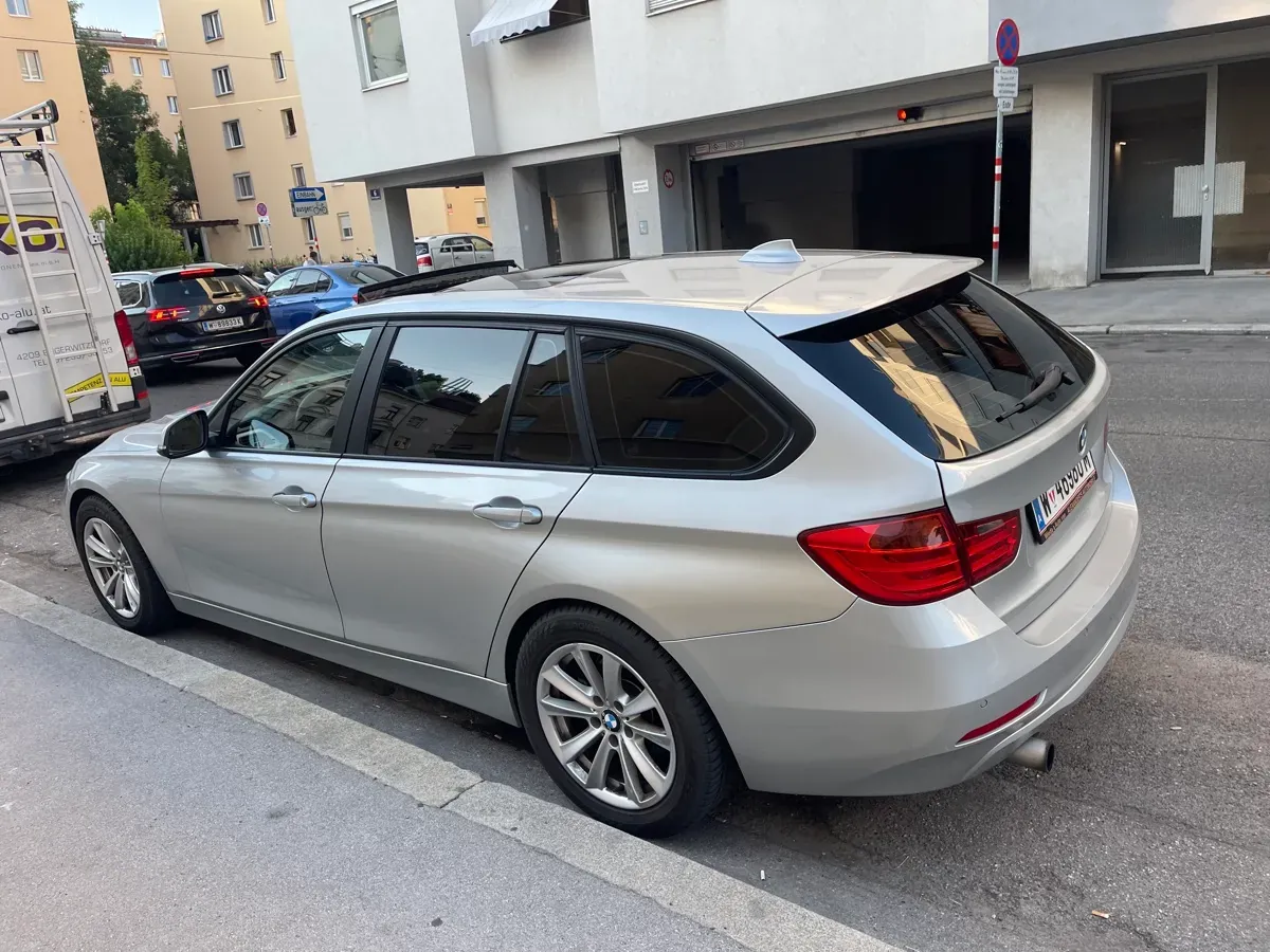 BMW 3 Series 2013 photo 3