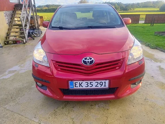 Toyota Verso 2010 photo 3