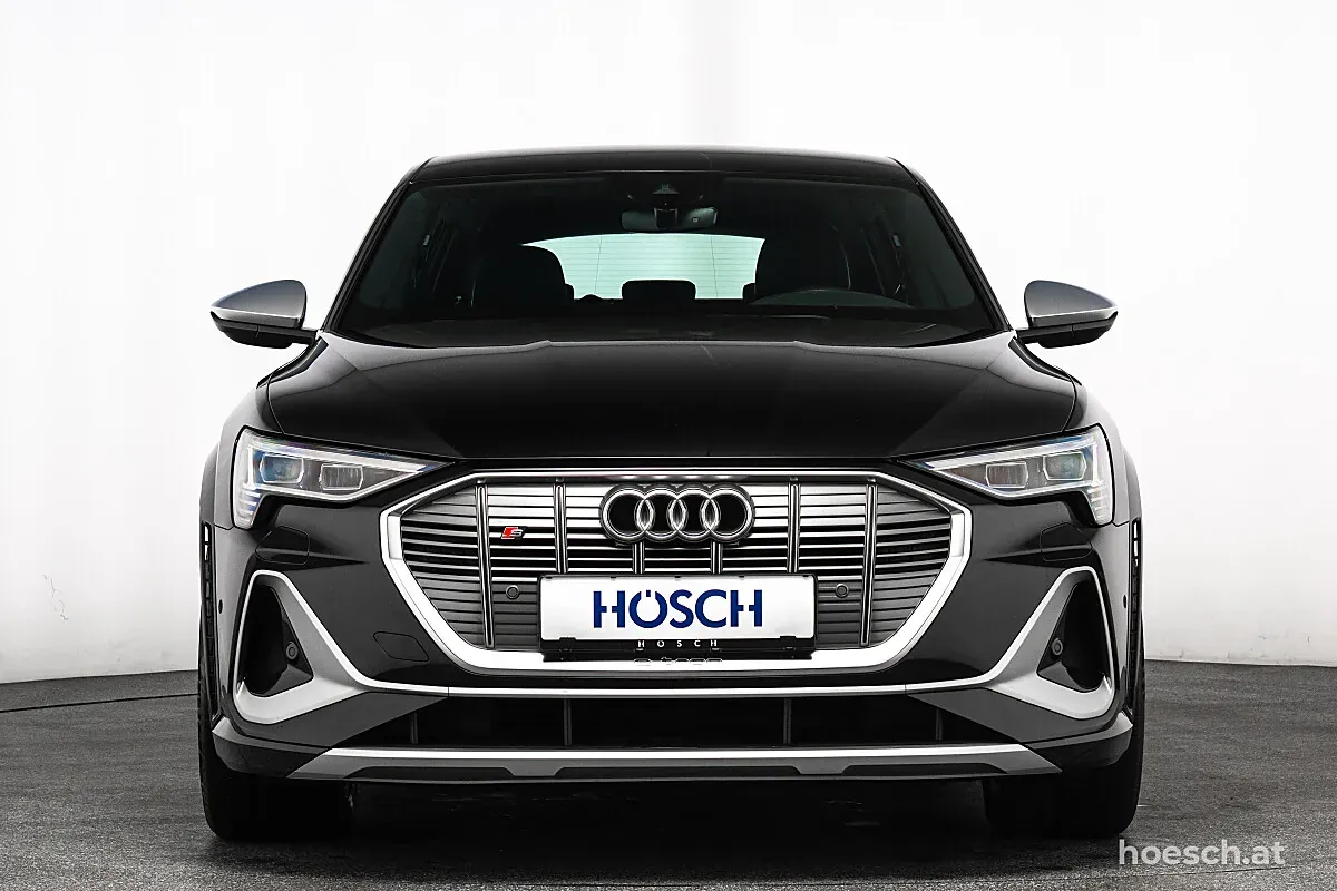 Audi E-Tron 2022 photo 2