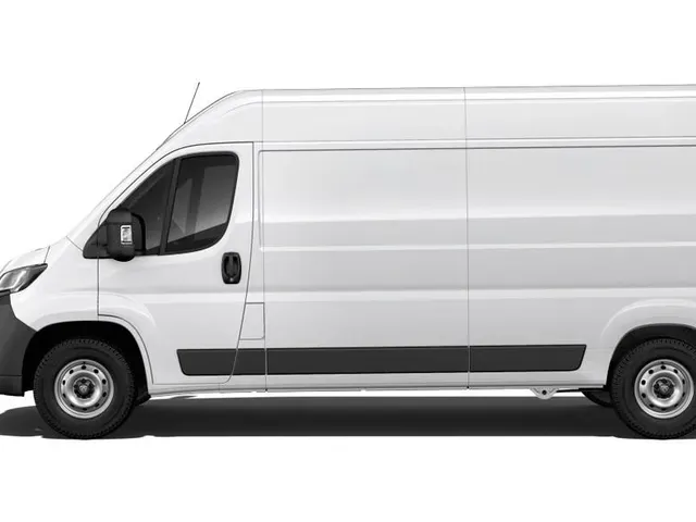 Peugeot Boxer 2025 photo 2