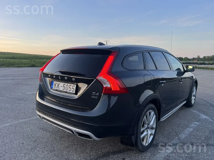 Volvo V60 2018 photo 4