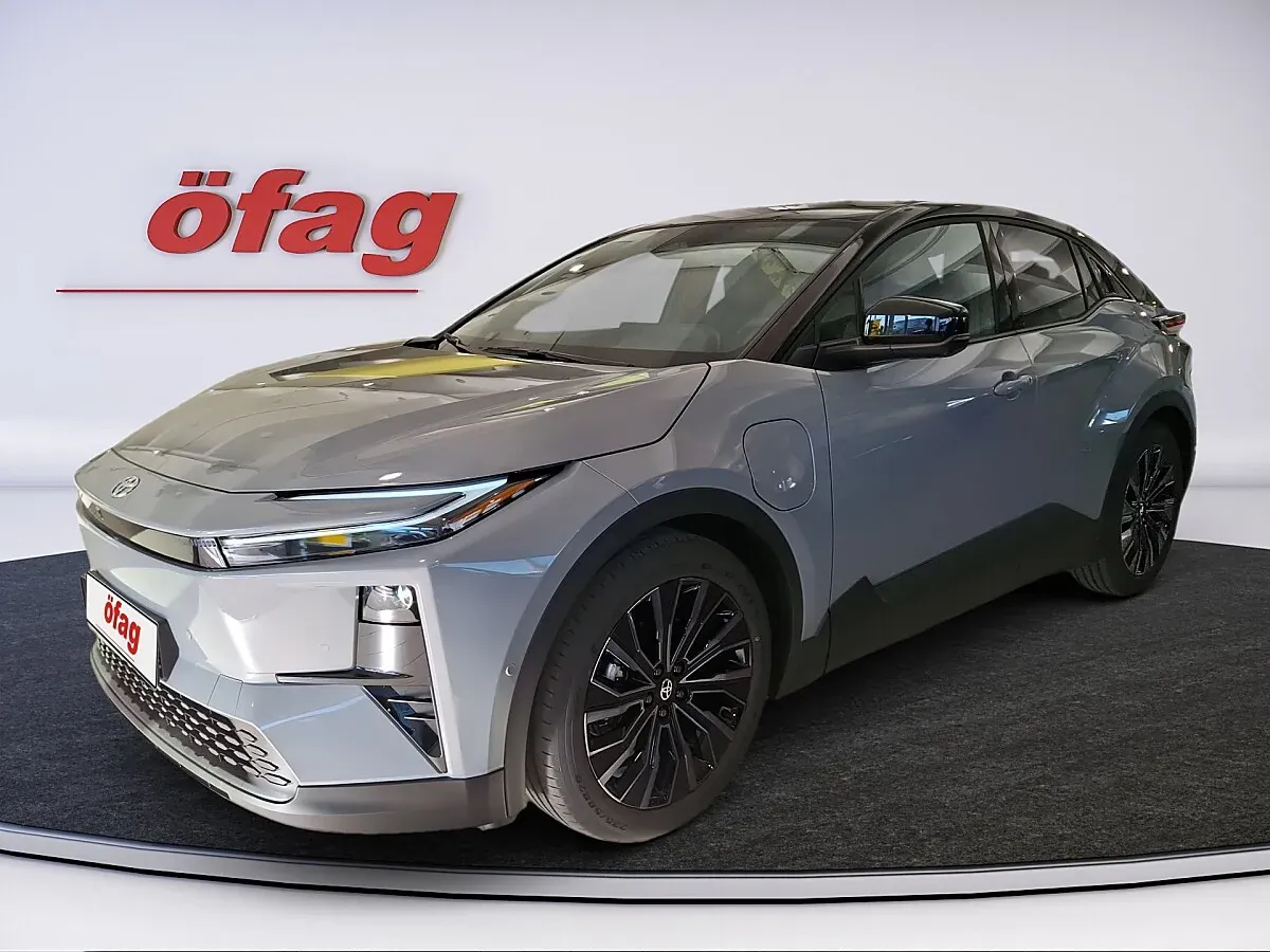 Toyota C-Hr photo 2