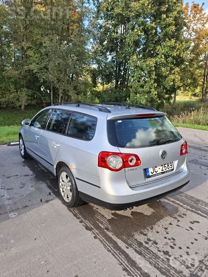 Volkswagen Passat 2005 photo 2