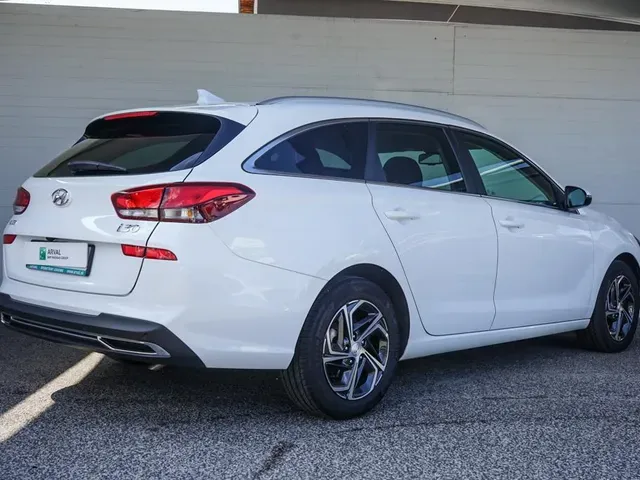 Hyundai I30 Cw 2023 photo 4