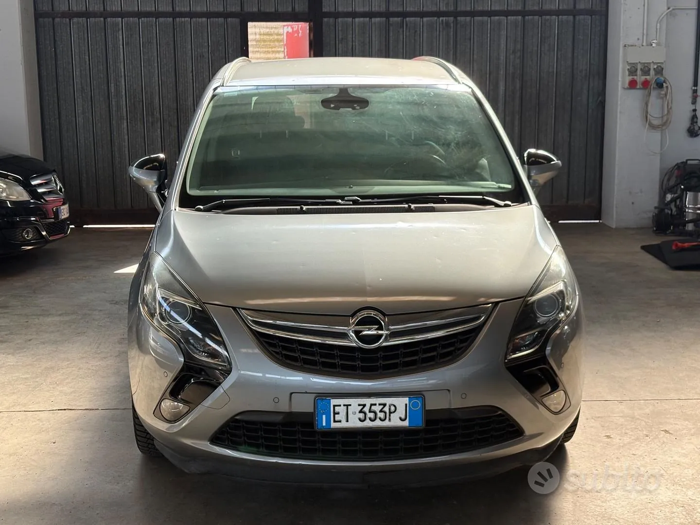 Opel Zafira Tourer 2013 photo 2