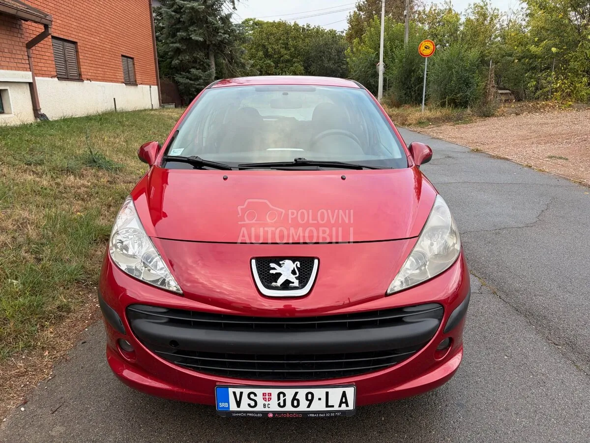 Peugeot 207 2007 photo 5
