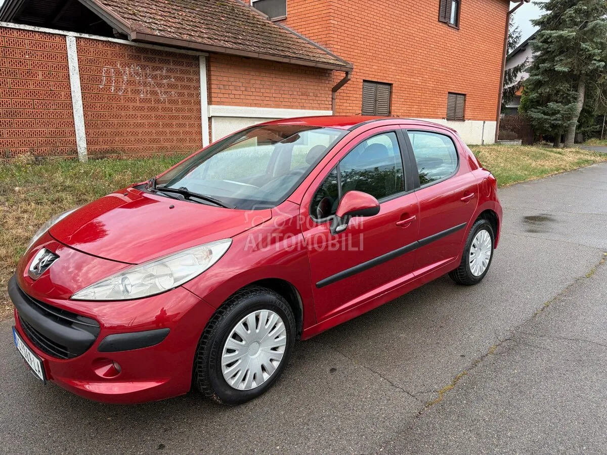 Peugeot 207 2007 photo 3