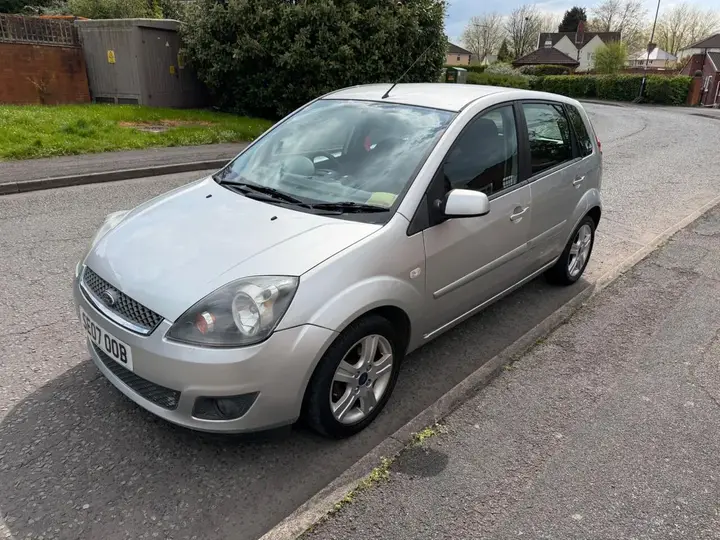 Ford Fiesta 2007 photo 3