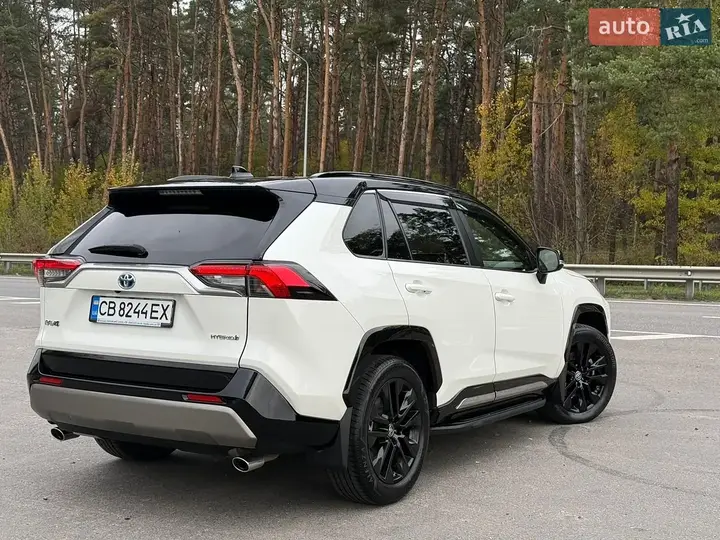 Toyota Rav4 2022 photo 2