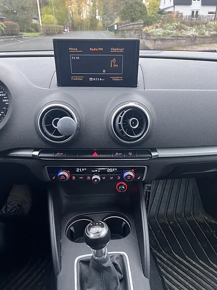 Audi A3 2015 photo 3