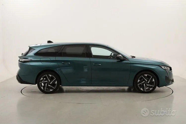 Peugeot 308 2024 photo 3