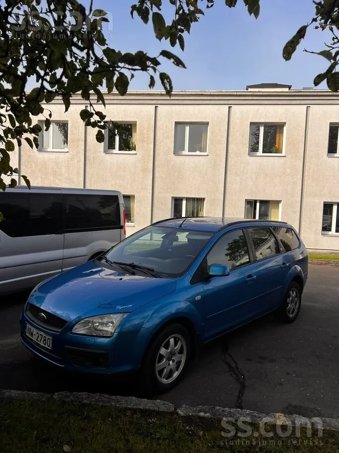 Ford Focus 2006 photo 2