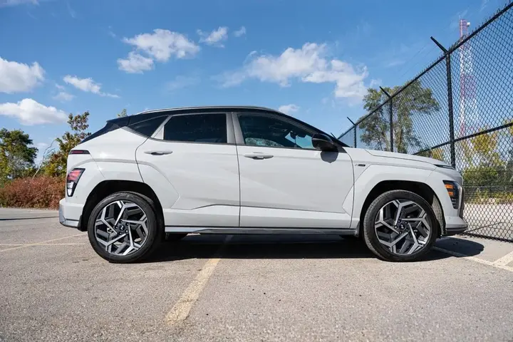 Hyundai Kona 2025 photo 5