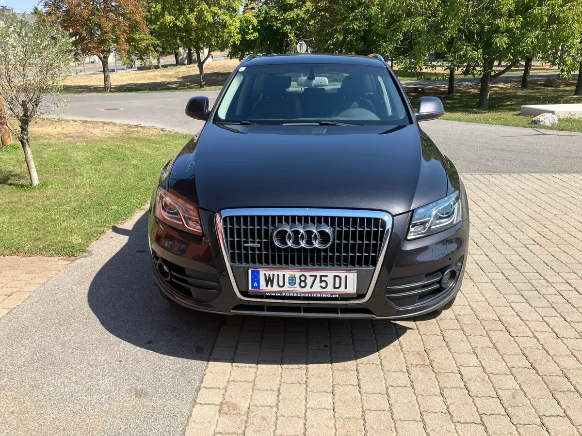 Audi Q5 2010 photo 3