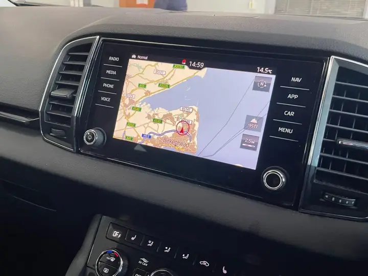 Skoda Karoq 2018 photo 3