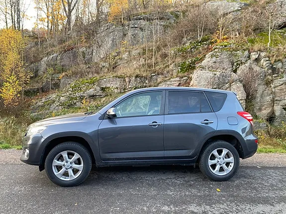Toyota Rav4 2011 photo 3