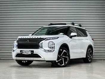 Mitsubishi Outlander 2021 photo 2