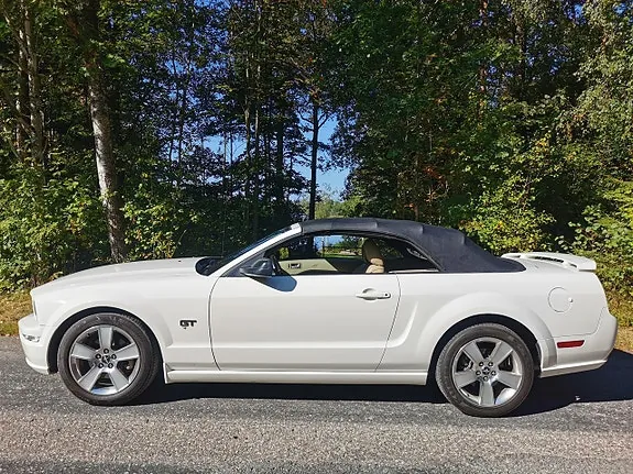 Ford Mustang 2005 photo 3