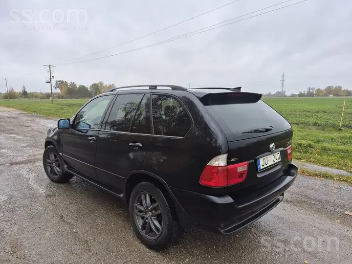 BMW X5 2004 photo 2