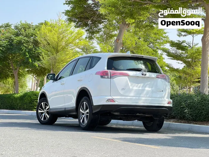 Toyota Rav 4 2017 photo 3