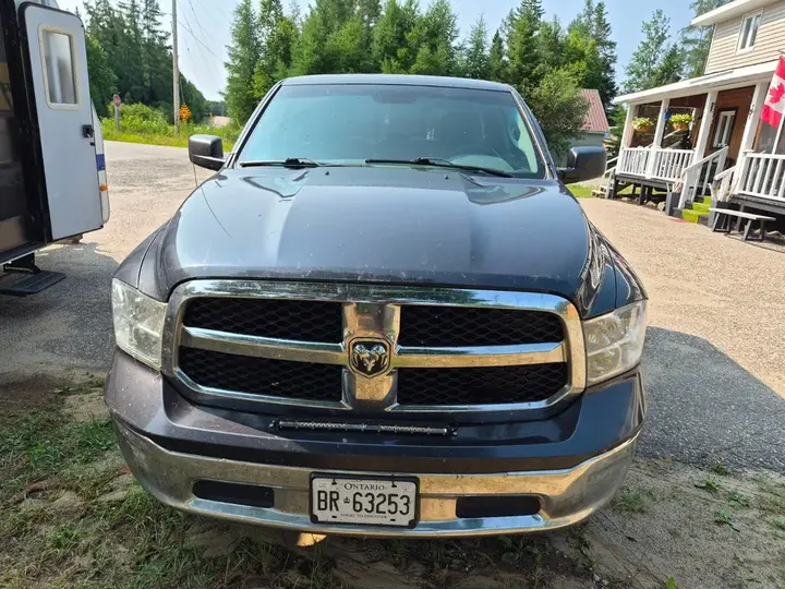 Ram 1500 Classic 2017 photo 2