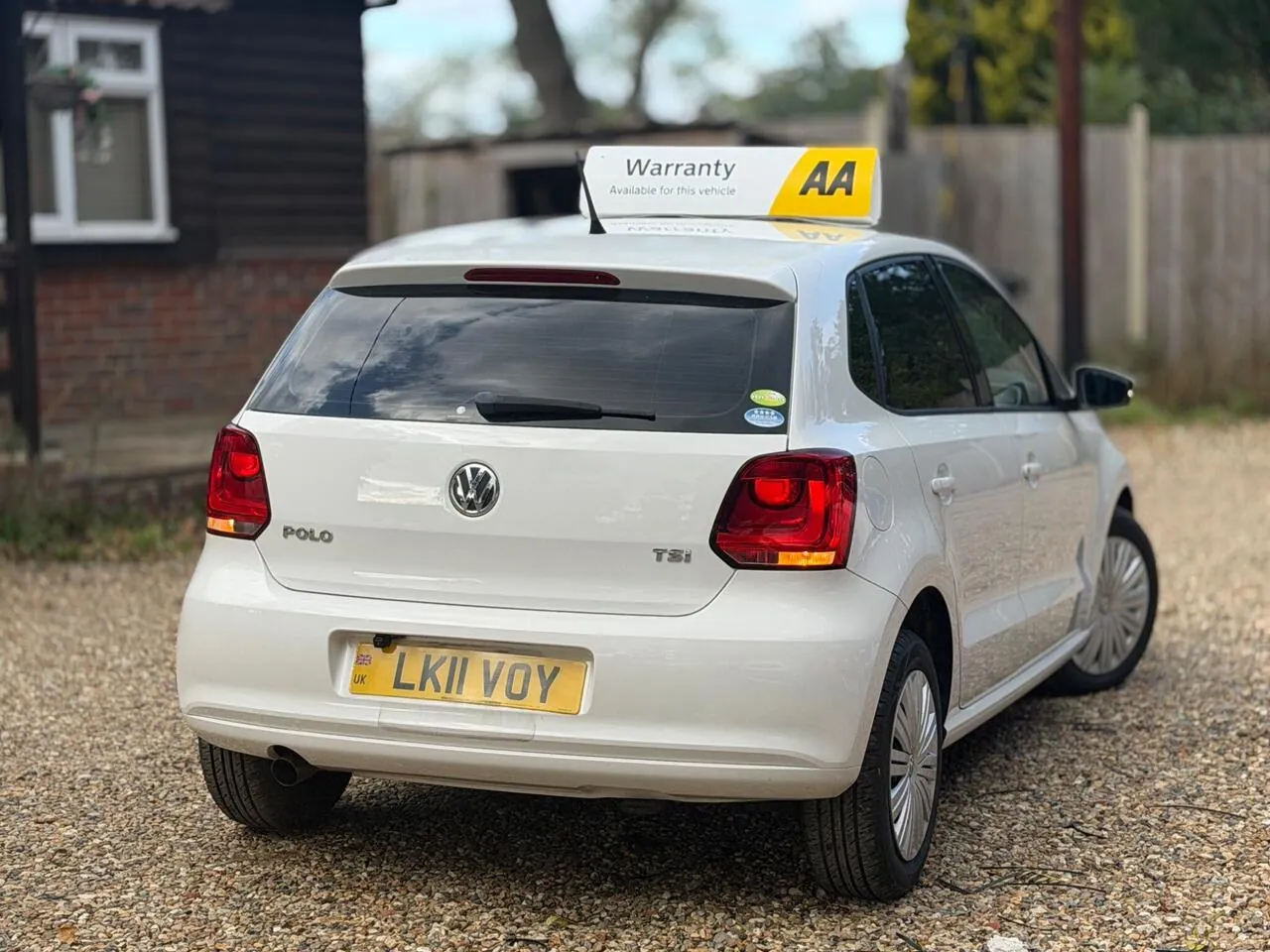 Volkswagen Polo 2011 photo 2
