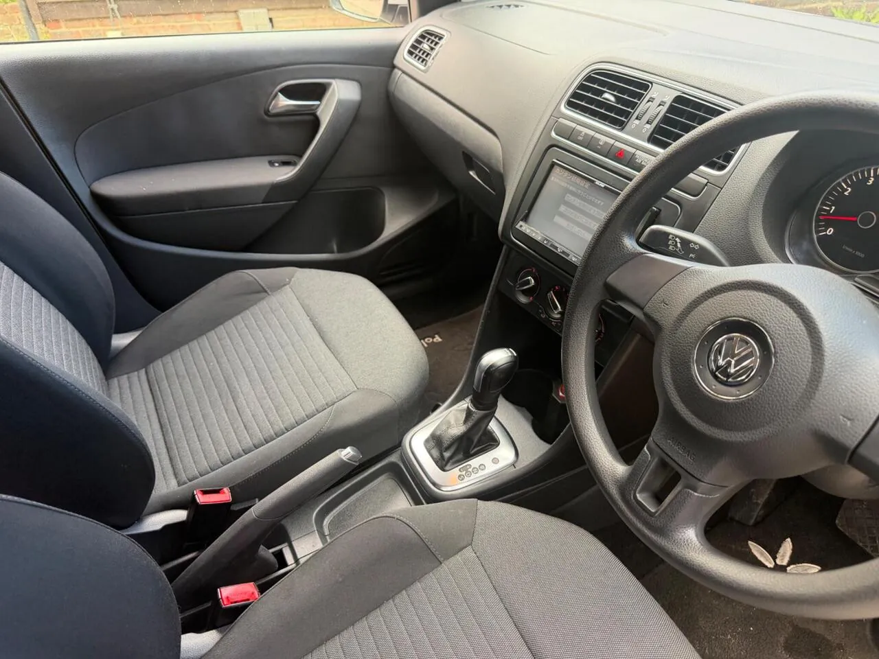 Volkswagen Polo 2011 photo 3
