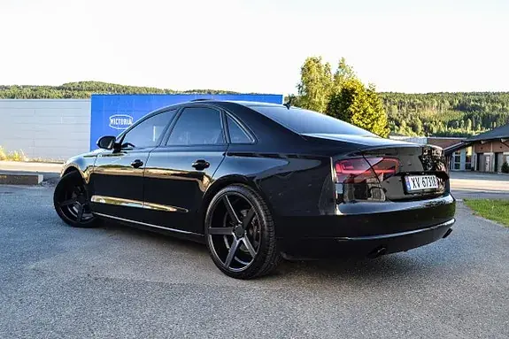 Audi A8 2013 photo 3