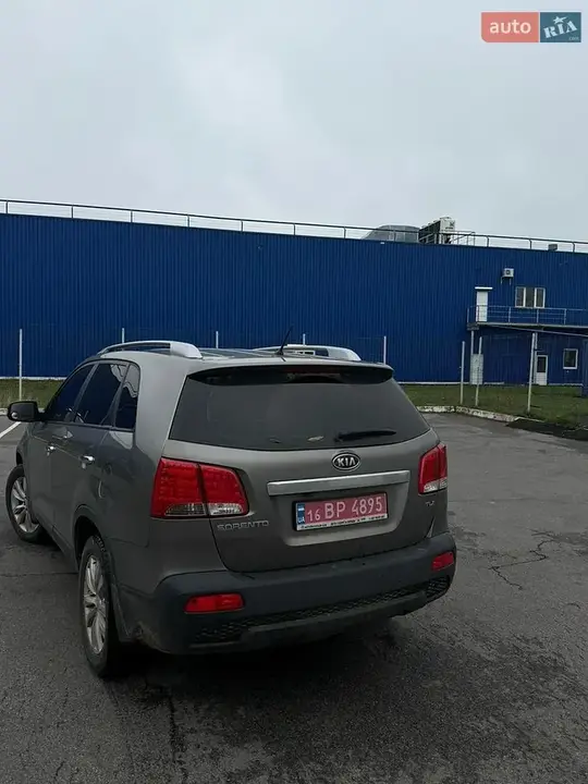 Kia Sorento 2012 photo 3