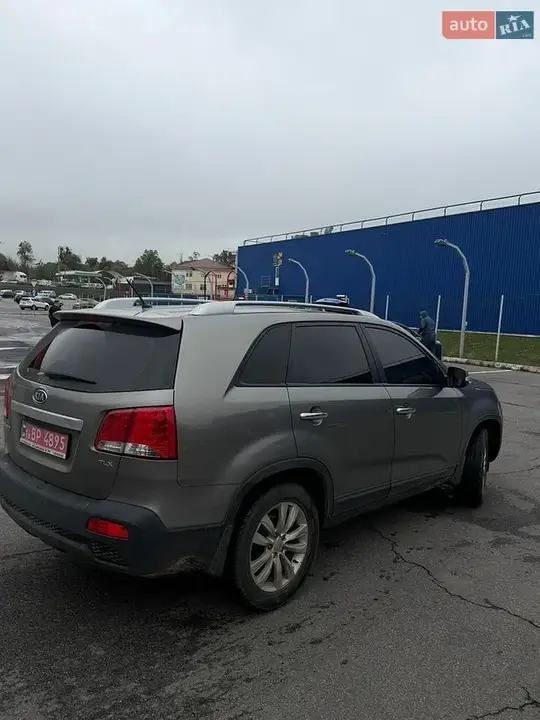 Kia Sorento 2012 photo 4