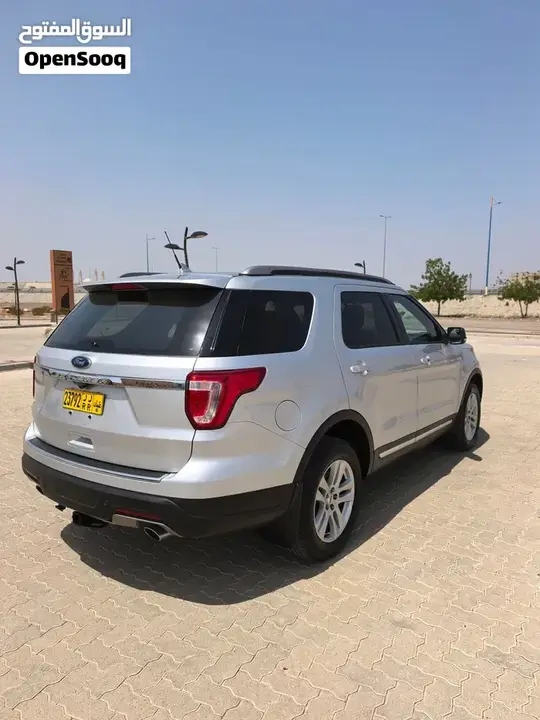 Ford Explorer 2018 photo 2