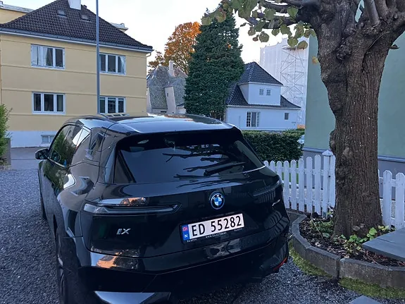 BMW Ix 2022 photo 3
