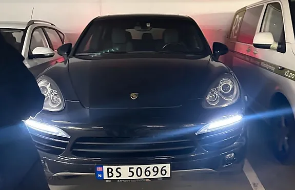 Porsche Cayenne 2012 photo 5