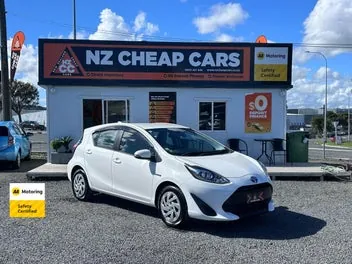 Toyota Aqua 2019 photo 2