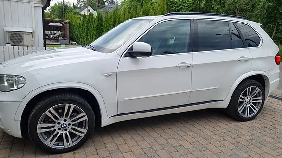 BMW X5 2012 photo 2