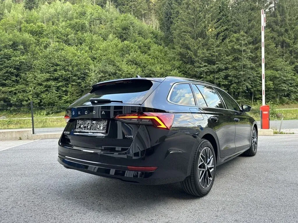 Skoda Octavia 2025 photo 3