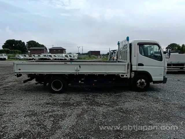 Mitsubishi Canter 2016 photo 5