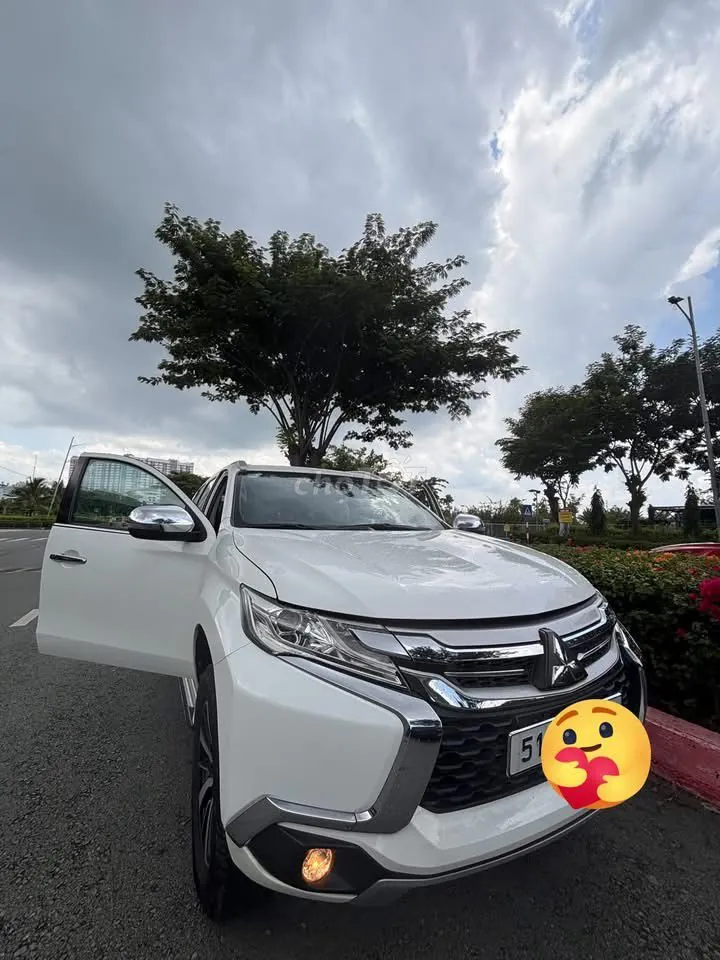 Mitsubishi Pajero Sport 2018 photo 2
